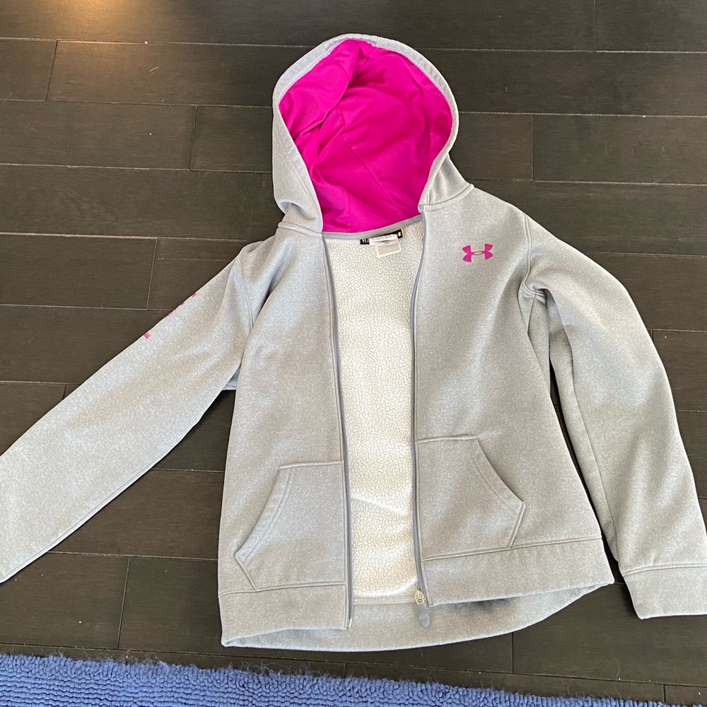 Nike sweatshirt